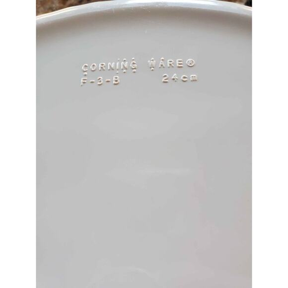 Corning Ware  French White 10"  Round Quiche or Dessert Dish - Picture 6 of 7